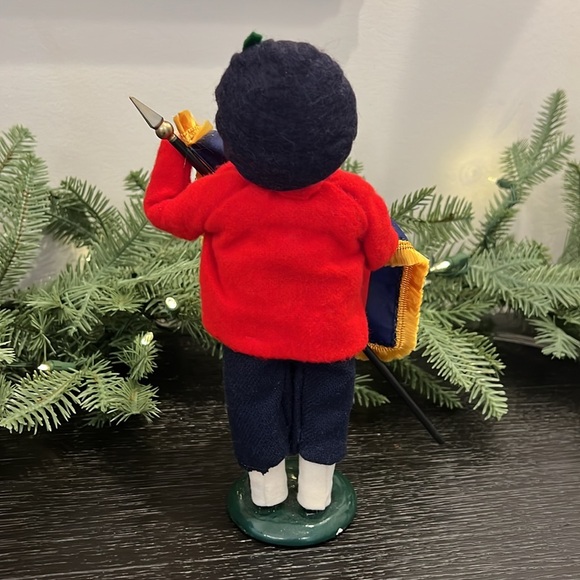 Byers’ Choice Caroler - Picture 2 of 6